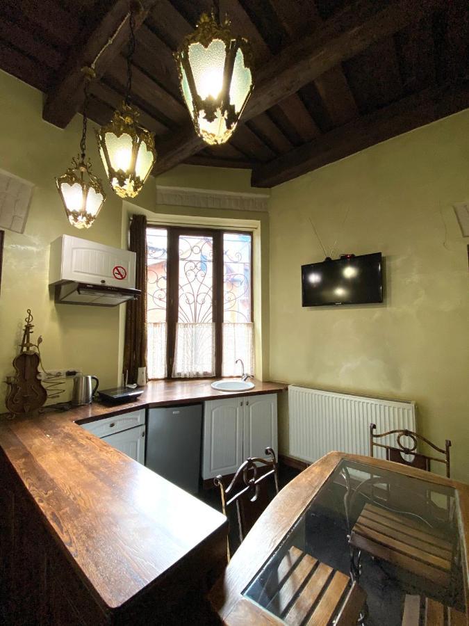 Квартира Подобово На Площі Ринок 39 Lviv Dış mekan fotoğraf